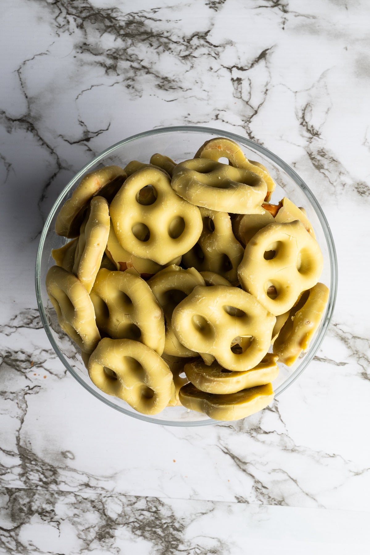 Chocolate Pistachio Pretzels